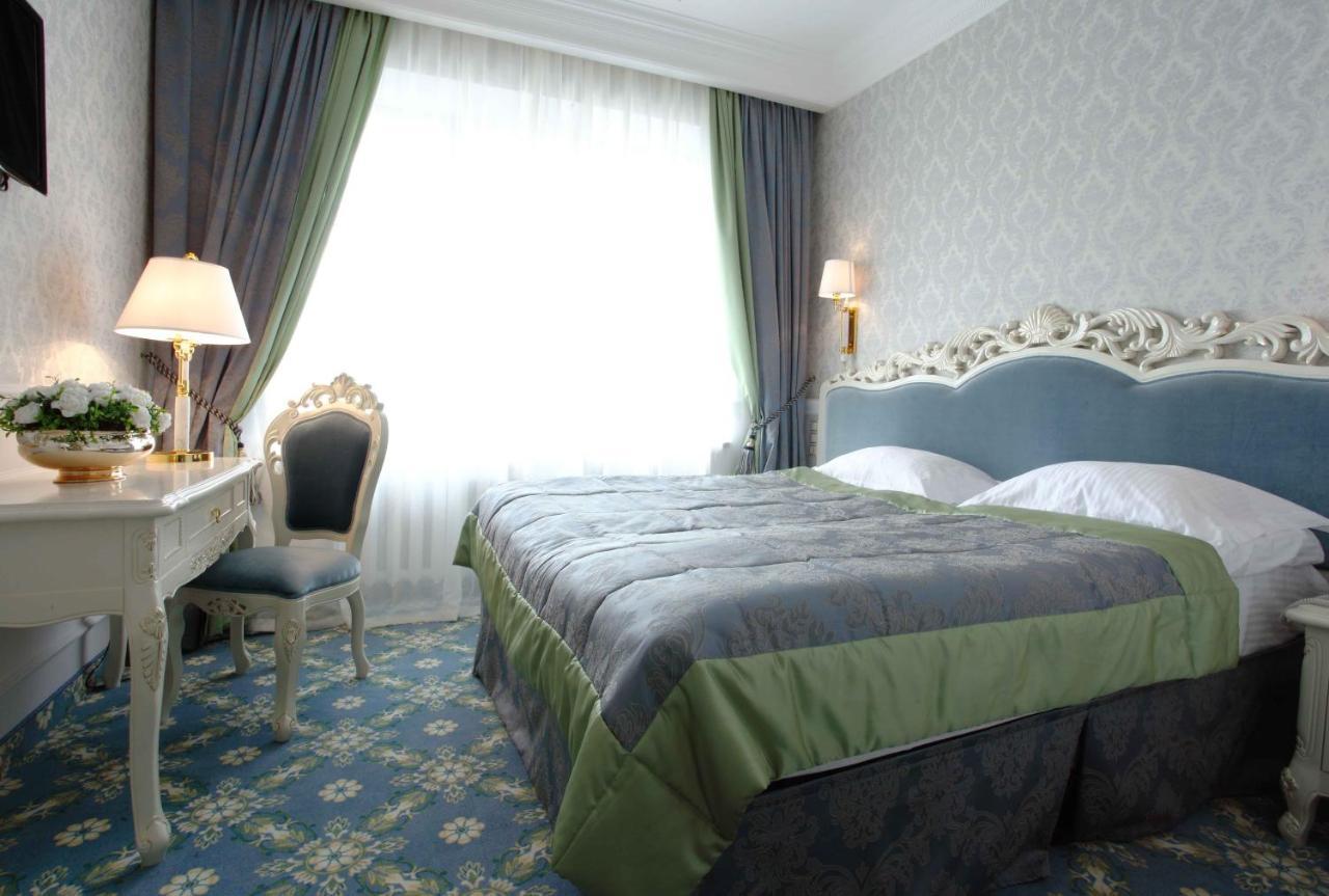 Royal Olympic Hotel Kyiv Room photo